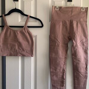 SET Active Mauve Leggings and Top Set